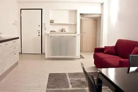 Your Best Experience In Our Lake Como Flock Town شقة